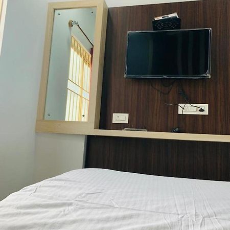 Juju Residency Мадикери Екстериор снимка